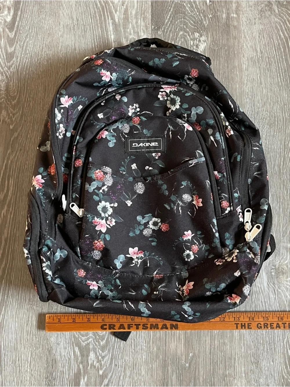 Dakine Prom 25L Flora  Backpack. Holds 14” Laptop Insulated Pocket Floral
